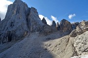 21 A dx del Focobon sentiero x Forcella Margherita e Passo delle Farangole 